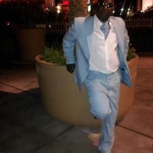 Meet your Posher, Troy